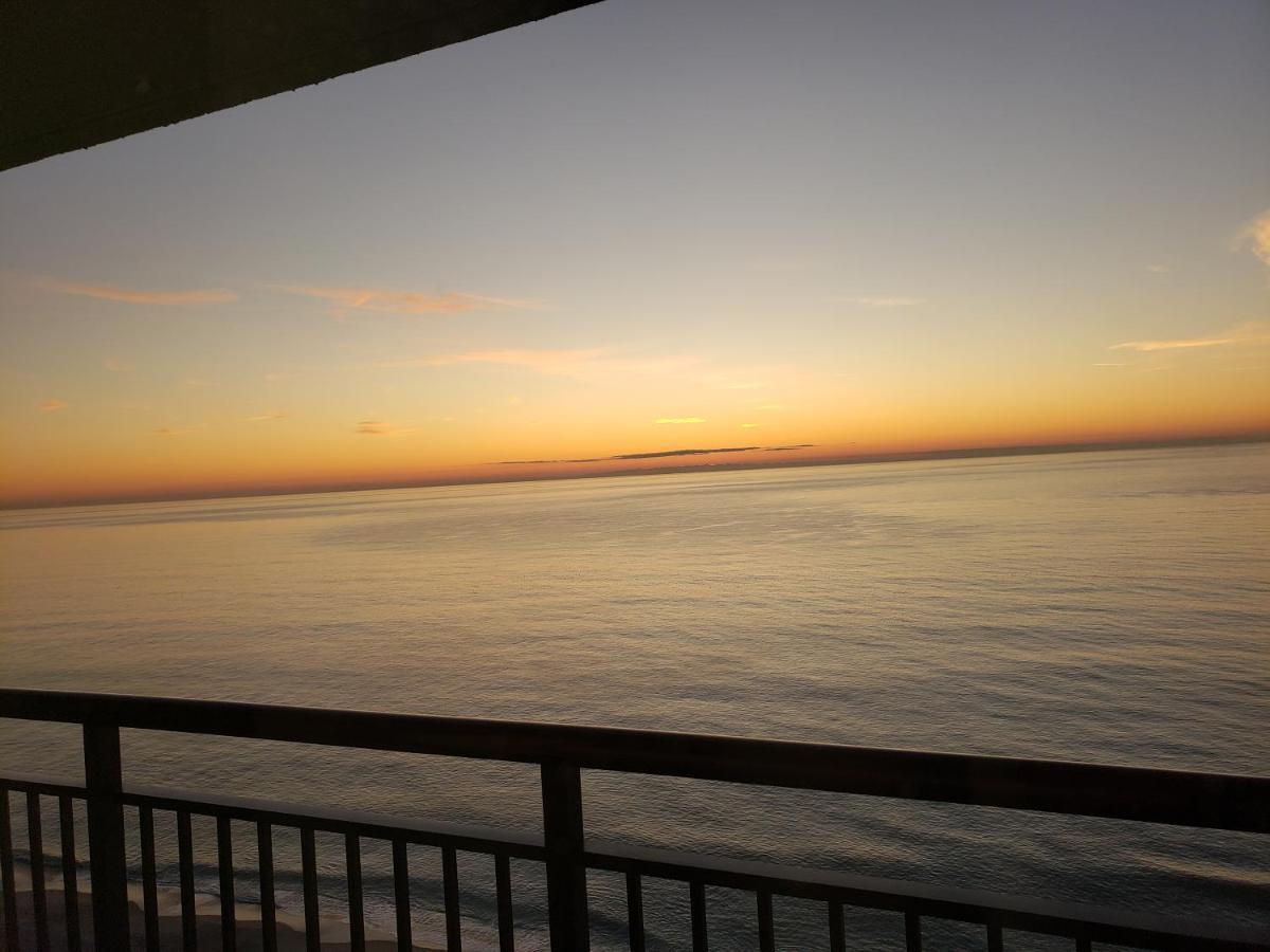 Ocean-Front Condos At Patricia Grand شاطئ ميرتل المظهر الخارجي الصورة